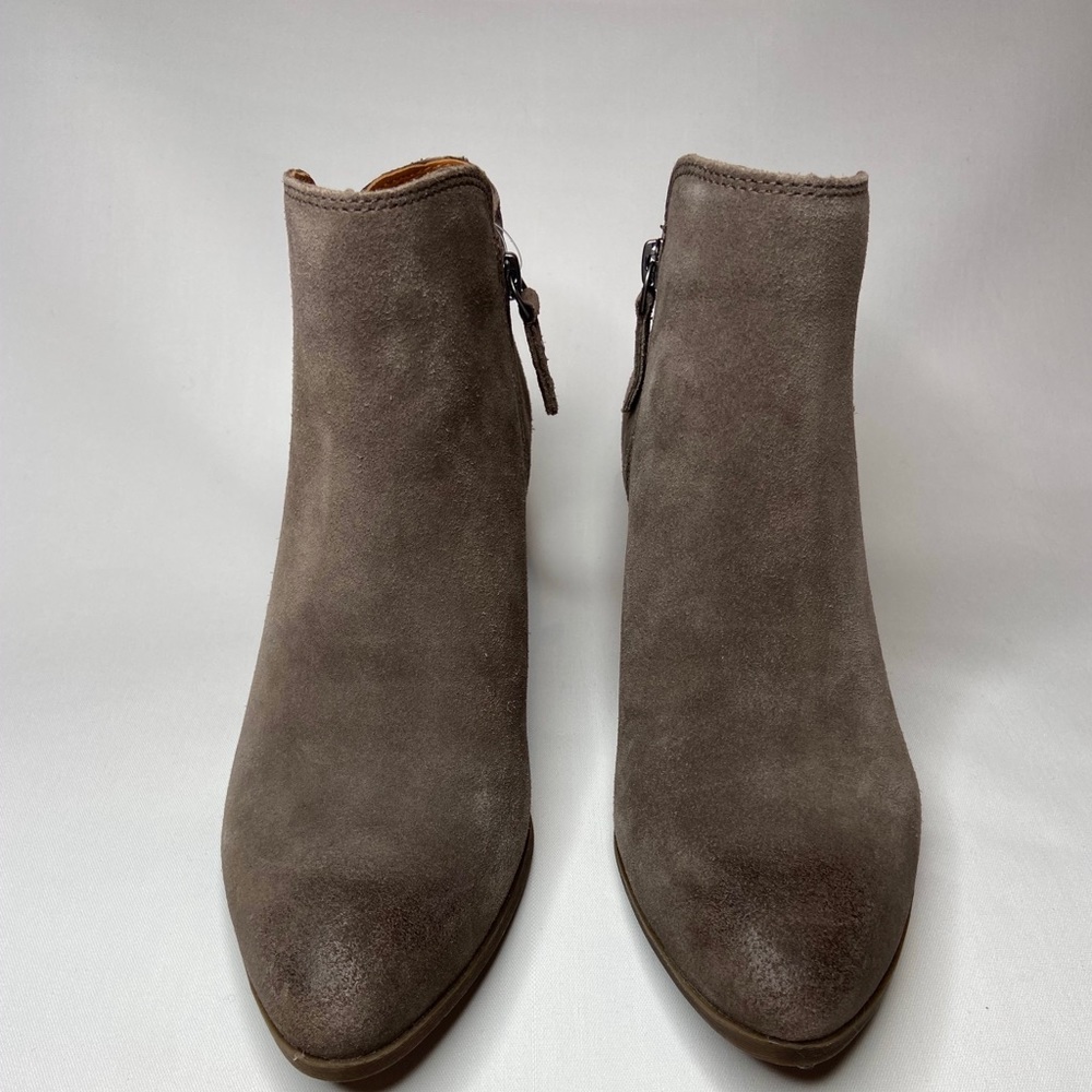 NEW FRYE Judith Ankle Zip Suede Bootie Size 9 NWOT - Picture 10 of 10